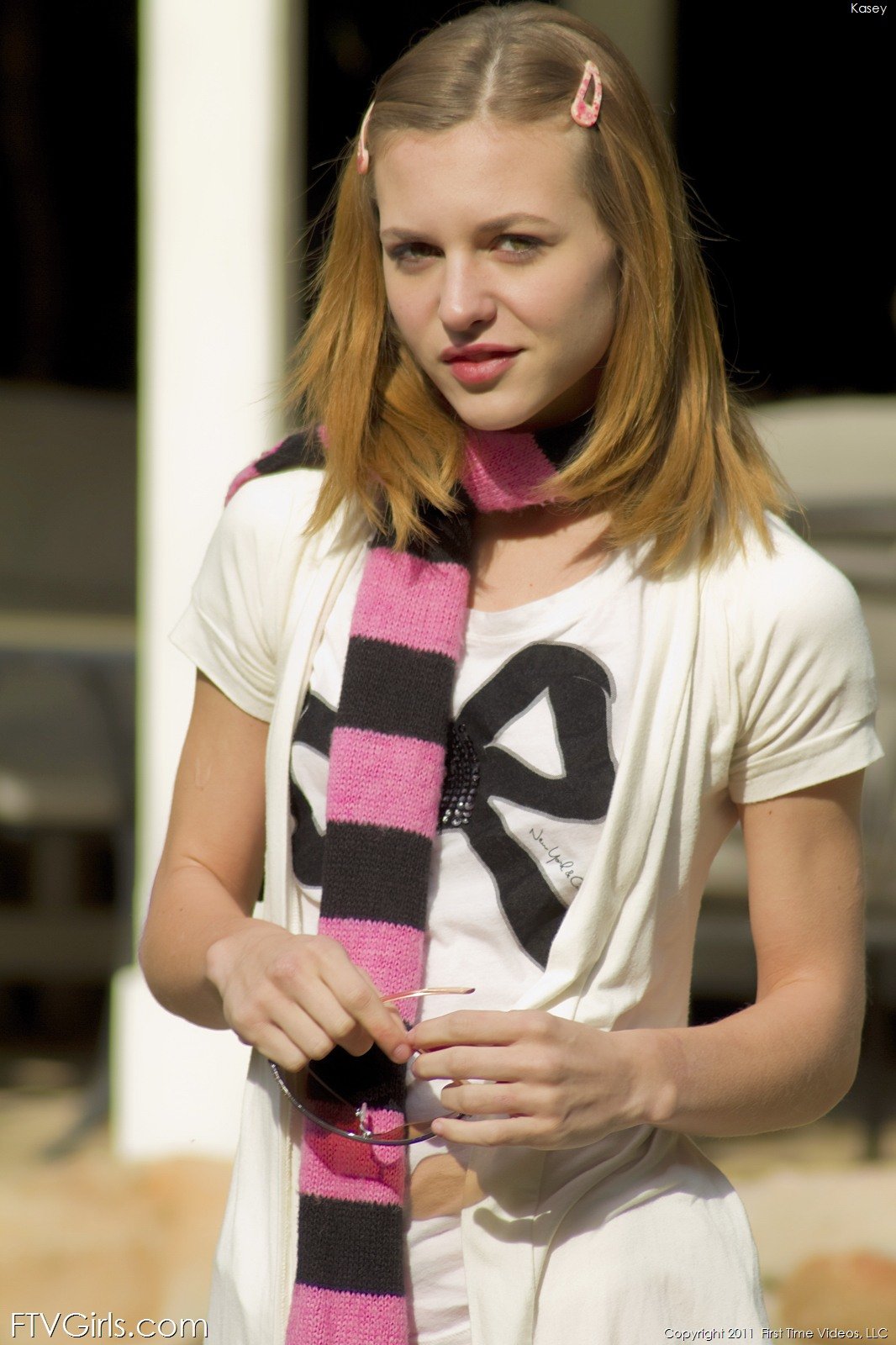 [Image: 04.jpg]