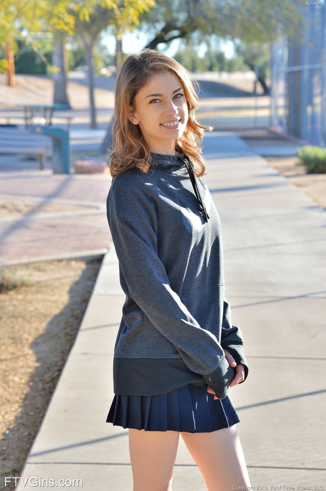 Troubled Schoolgirl Displaying Her Awesome Bod In An Outdoor Gallery